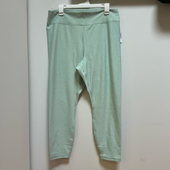 Old Navy Pants - NWT Old Navy Go-Dry Leggings Seafoam Green Size XL